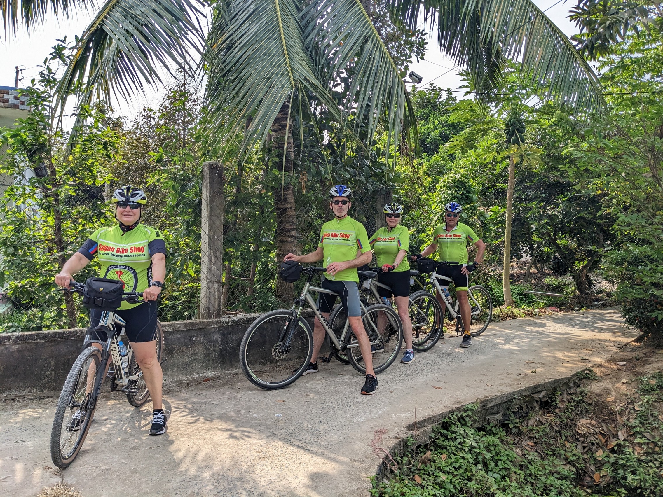 See vietnam by bike, excursion cycling holidays in Vietnam, Cambodia and Laos